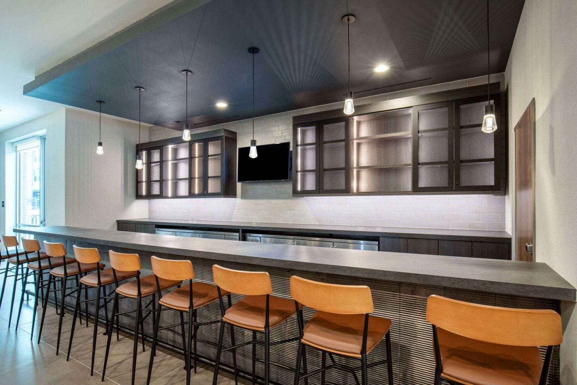 La Quinta Inn & Suites By Wyndham Chattanooga Downtown/South Екстериор снимка